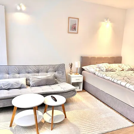 Rezidence Sadova Zlin Apartment Exterior photo